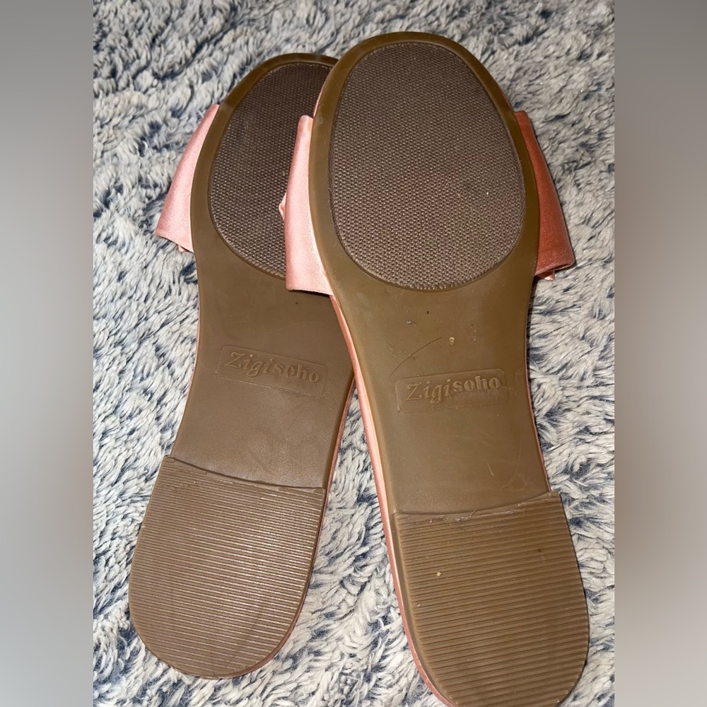 Pink Valiant Slide Sandal with bows These Slides are a Size 8.5 - EUC - Picture 7 of 7